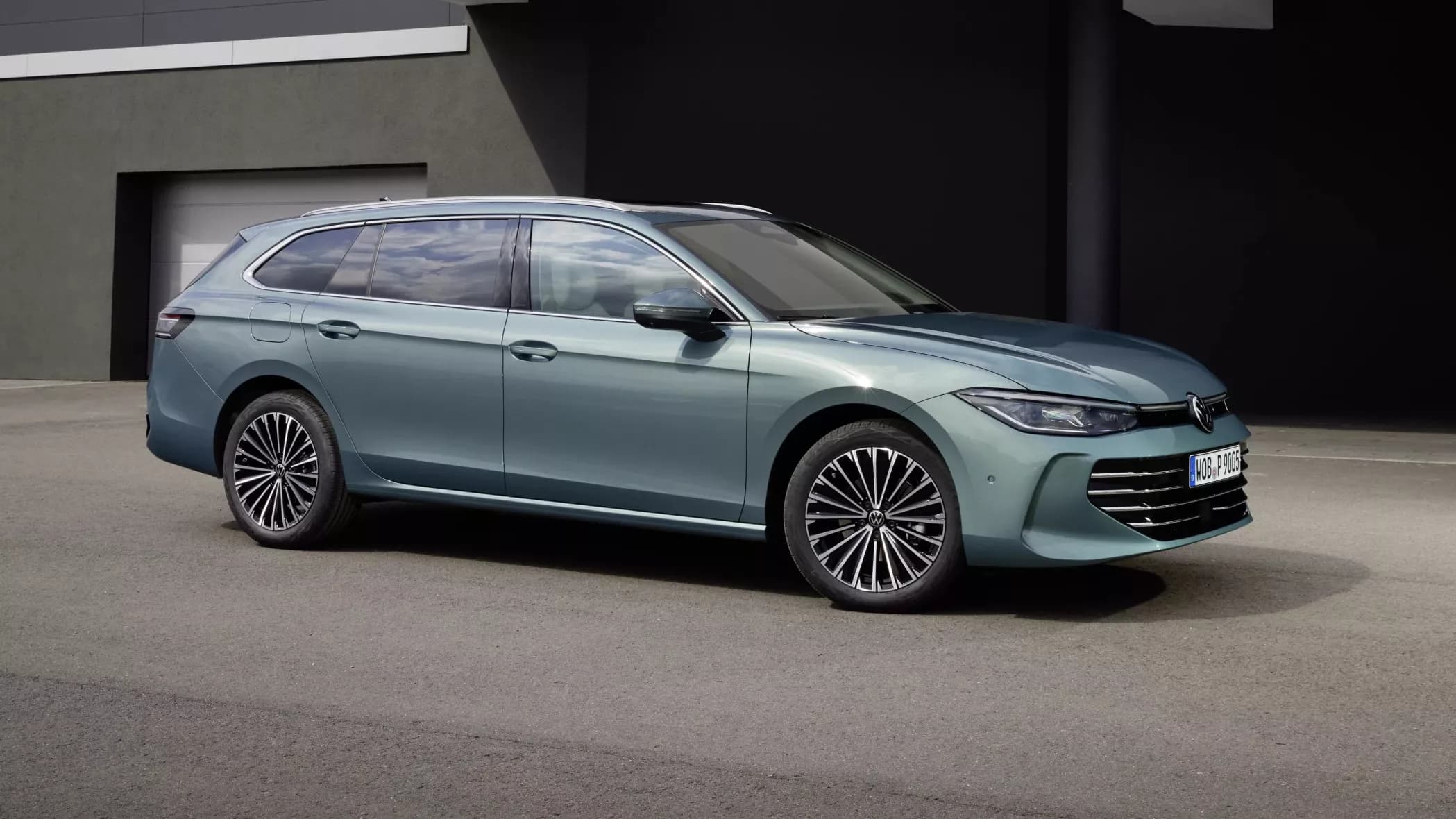 Volkswagen Passat executive vehicle